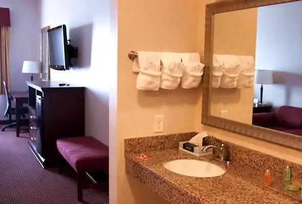 Wind River And Casino Hotel 3*